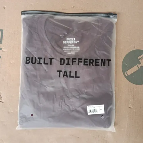 BAGGED BUILT DIFFERENT TALL CREW NECK T-SHIRT IN FIG SIZE 2XL