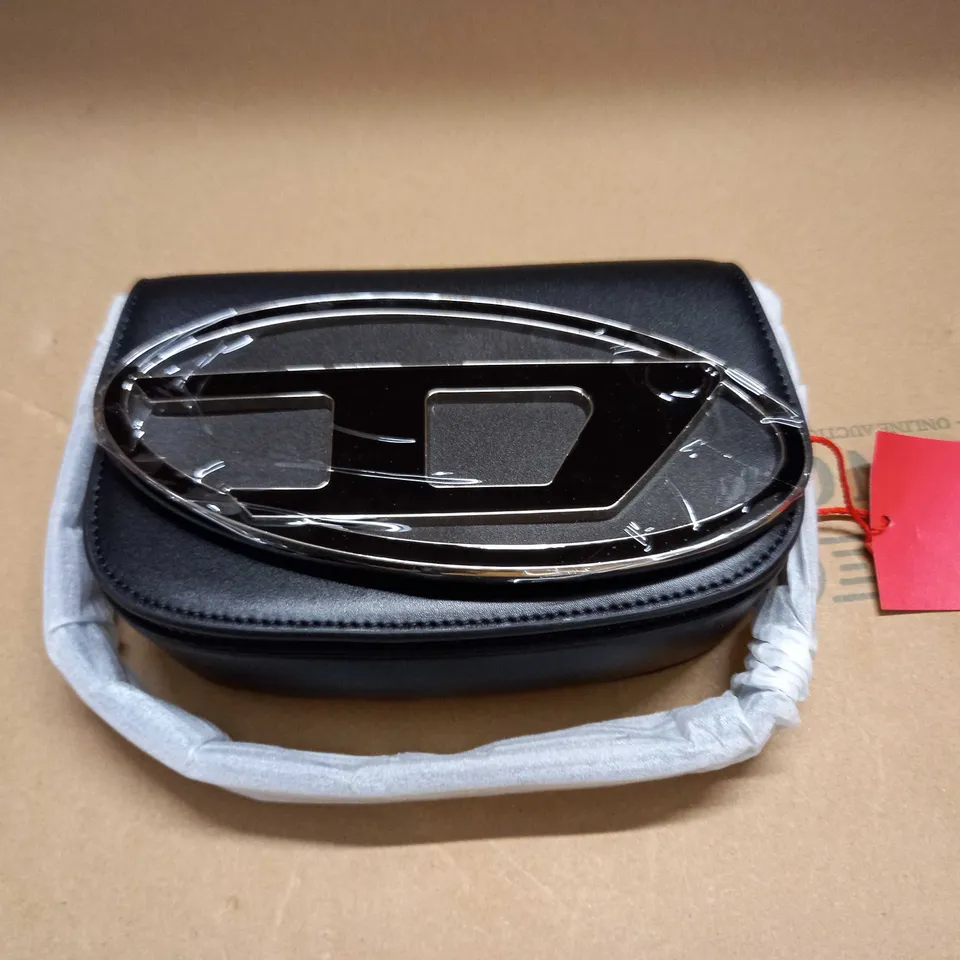 BOXED LEATHER DIESEL HANDBAG 