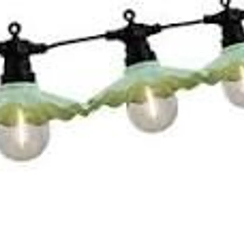 GARDEN STORIES SORBET OUTDOOR COLLECTION SOLAR FLUTED 8 BULB STRING LIGHTS