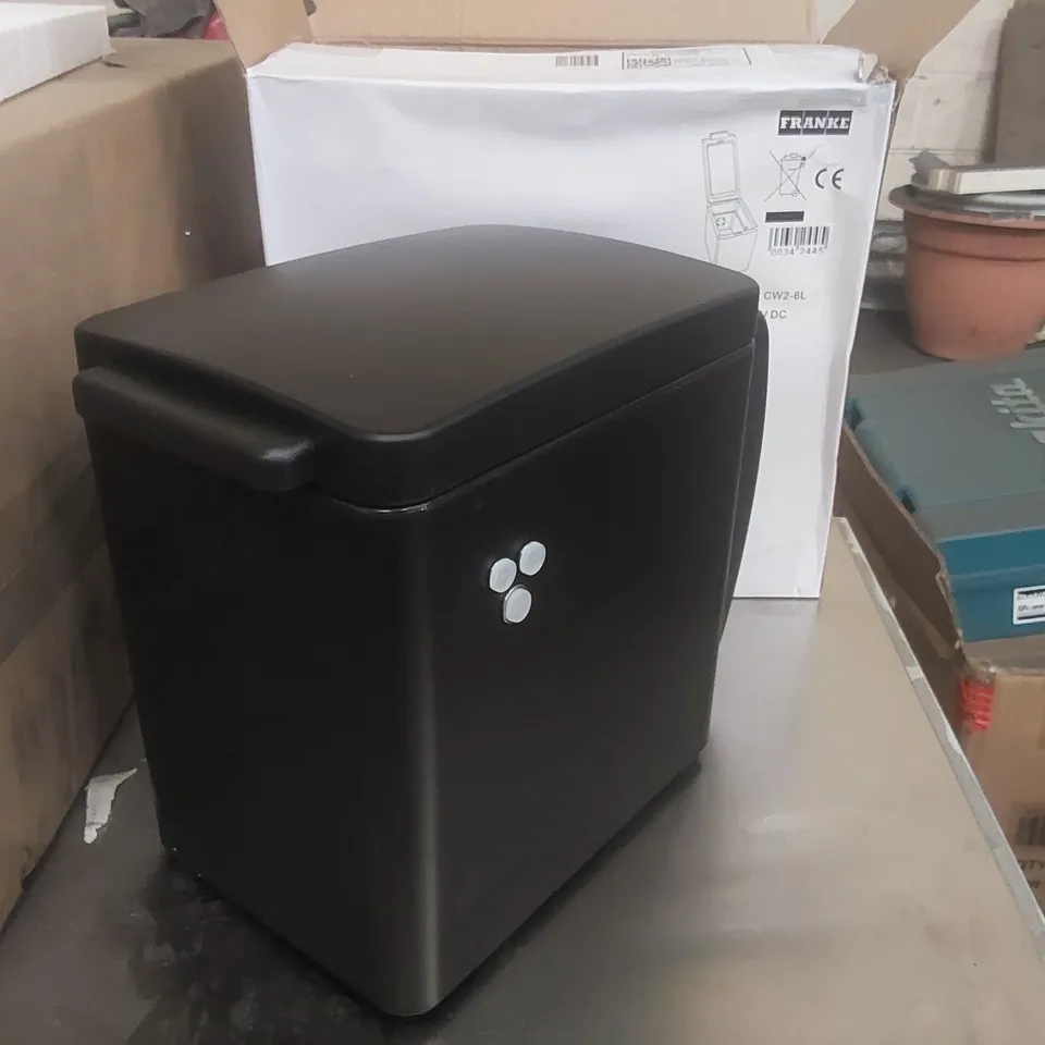 BOXED FRANKE COOL BOX