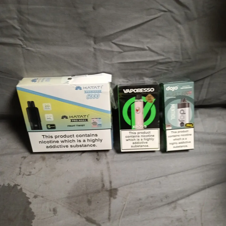 APPROXIMATELY 25 ASSORTED E-CIGARETTE PRODUCTS