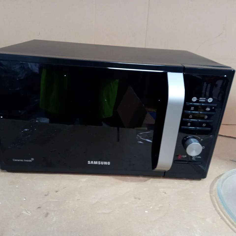 SAMSUNG 23 LITRE SOLO MICROWAVE - BLACK RRP £129.99