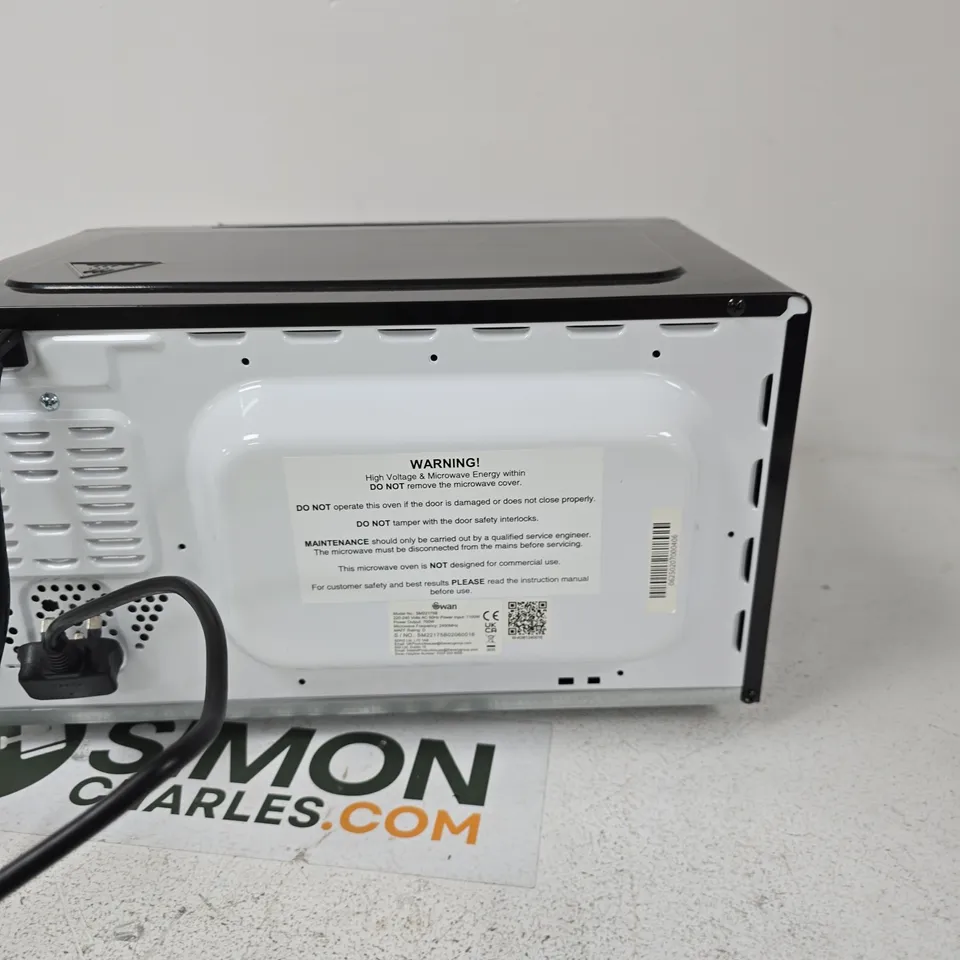 SWAN MICROWAVE OVEN – BLACK COUNTERTOP