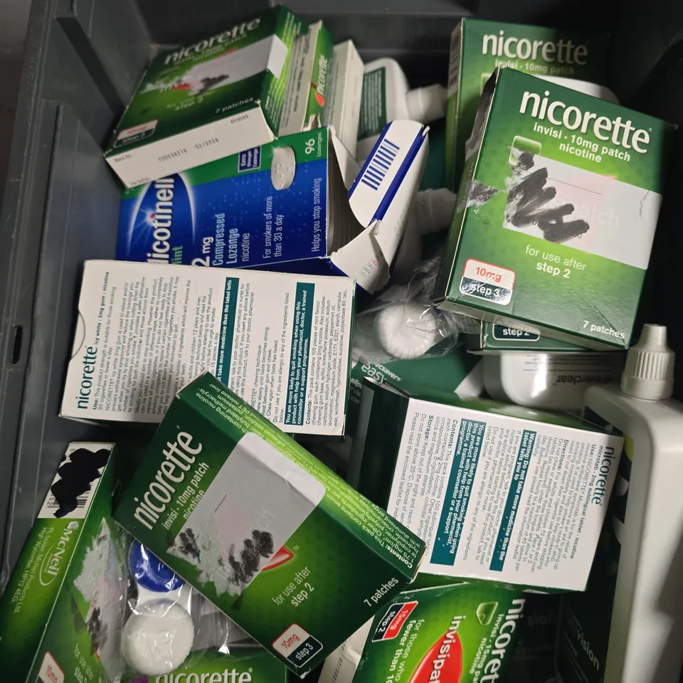 APPROXIMATELY 15 ASSORTED HEALTH PRODUCTS TO INCLUDE NICORETTE & CONTACT LENS SOLUTIONS - COLLECTION ONLY  