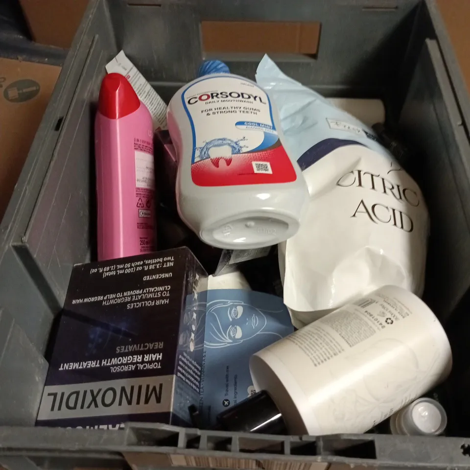 APPROXIMATELY 20 ASSORTED COSMETIC ITEMS INCLUDING FRESH SKIN CITRIC ACID , L'OREAL KIDS SHAMPOO AND EXTRA 3D LASH 