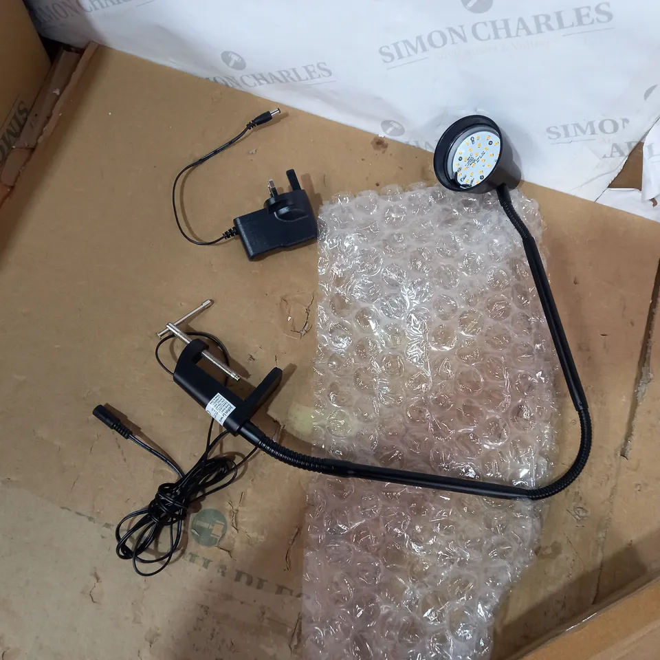 BOXED JOHN LEWIS BLACK CLIP LIGHT