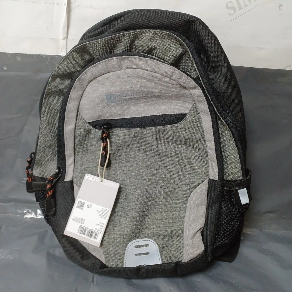 MOUNTAIN WAREHOUSE SMALL BACKPACK BLACK