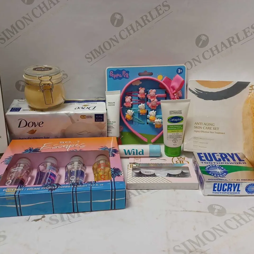 LOT OF APPROX 12 ASSORTED BEAUTY PRODUCTS TO INCLUDE DOVE SOAP BARS, PAULA'S CHOICE AZELAIC ACID BOOSTER, CETAPGIL MOISTURISER, ETC 