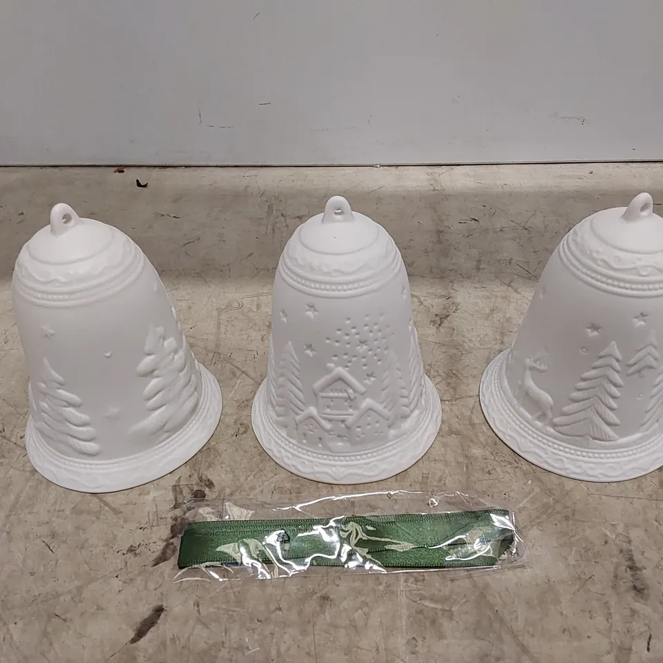 BOXED HOME REFLECTIONS LIGHT UP PORCELAIN BELLS WOODLAND SCENE (1 BOX)