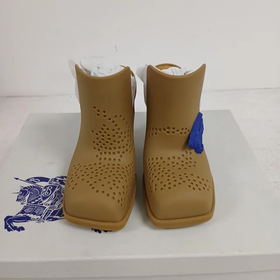 BURBERRY RUBBER MULE ON RUBBER SOLE – MANILA, UK 3 (EU 36) WOMEN'S SHOE