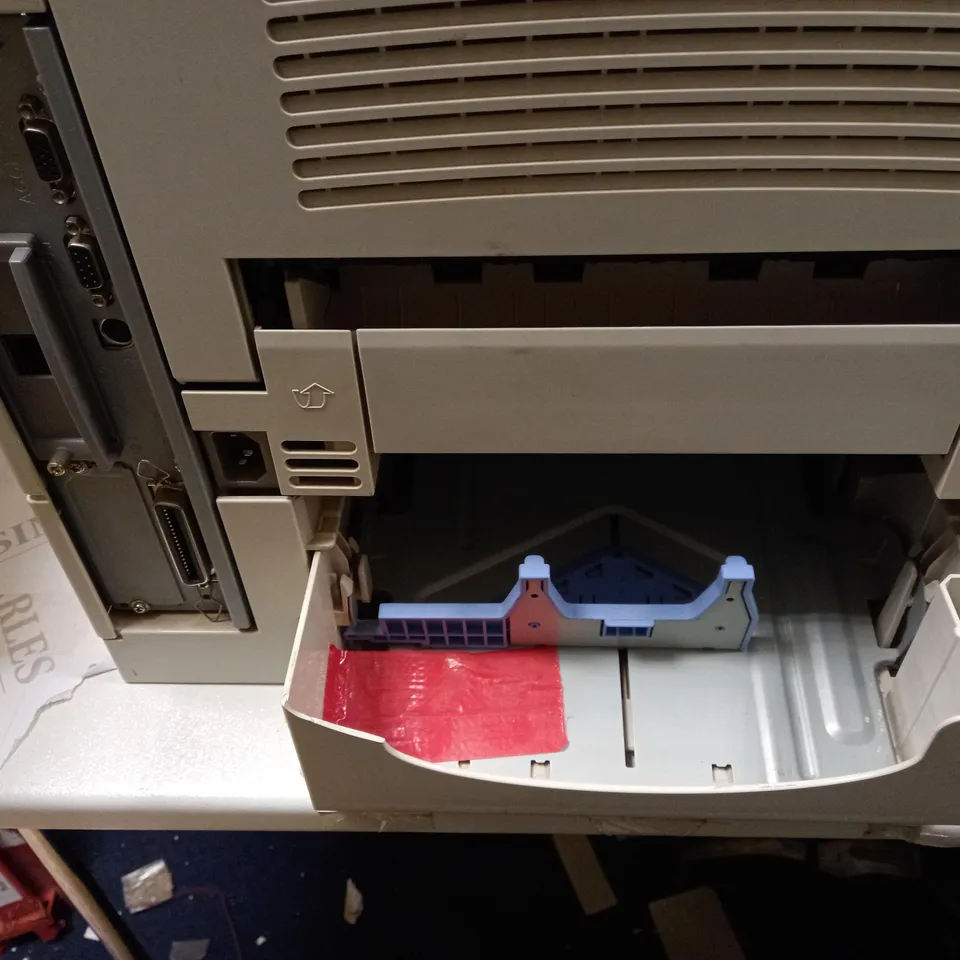 HEWLETT PACKARD LASER JET 4050N PRINTER