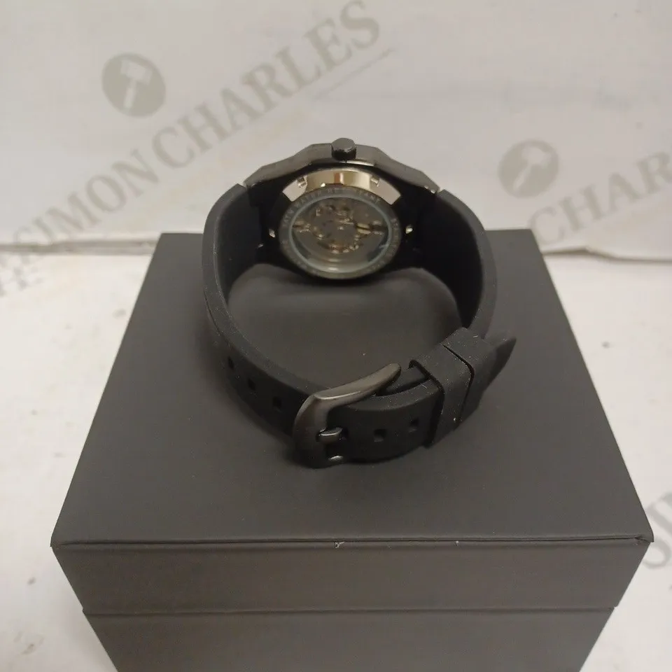 MENS EDISON WATCH – SKELETON DIAL – GLASS EXHIBITION BACK CASE – STAINLESS STEEL FACE – RUBBER STRAP – 3ATM WATER RESISTANT