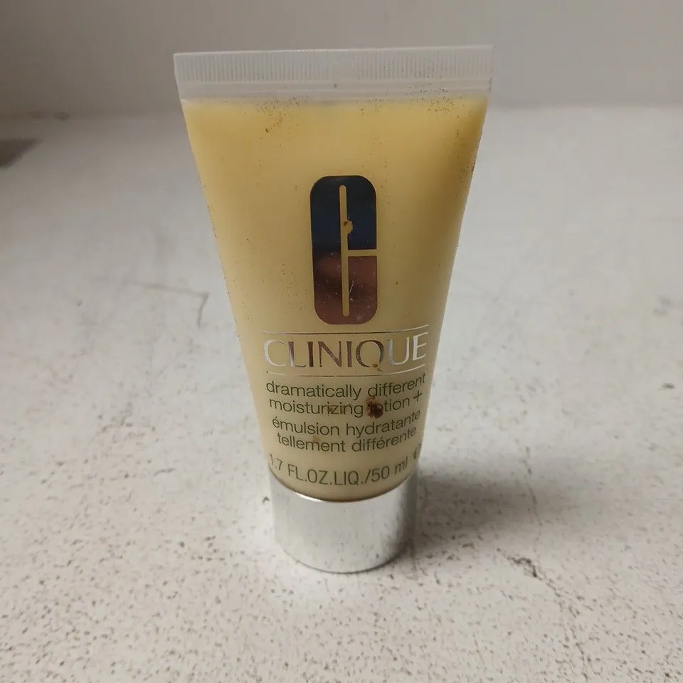 CLINIQUE DRAMATICALLY DIFFERENT MOISTURIZING LOTION+ 50 ML