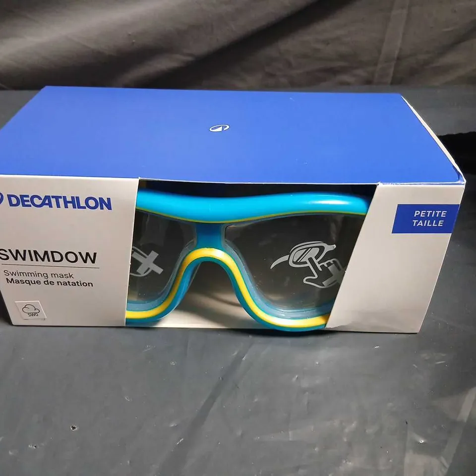 DECATHLON SWIMDOWN SWIMMING MASK – PETITE SIZE