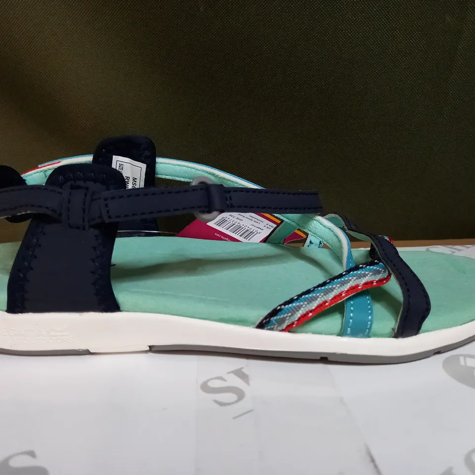 REGATTA LADY SANTA ROMA SANDALS SIZE 6