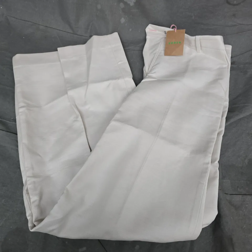 BODEN WIDE FLARE TROUSERS – UK 10 (US 6) – CREAM