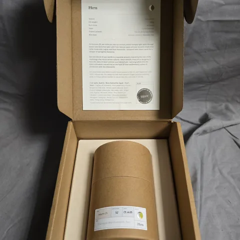 FFERN AUTUMN 25 CANDLE – CRAB APPLE, BLUE CHAMOMILE & PEAR (KRAFT BOX)
