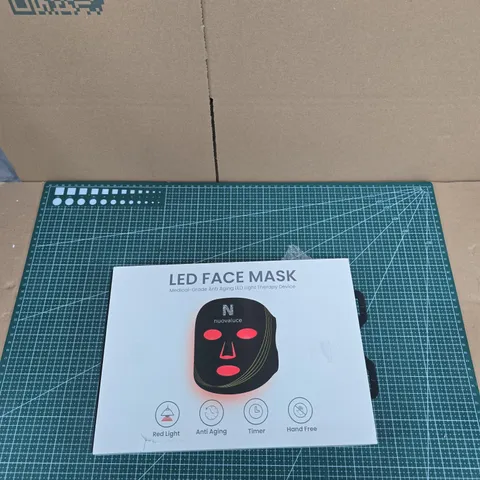 LED FACE MASK – MEDICAL-GRADE LED LIGHT THERAPY DEVICE