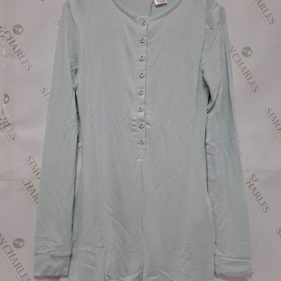 10 ASSORTED NEW CLOTHING ITEMS TO INCLUDE SUUPERSOFT SLEEP ROMPER, BIKINI BRIEFS, BIKINI TOP, ETC
