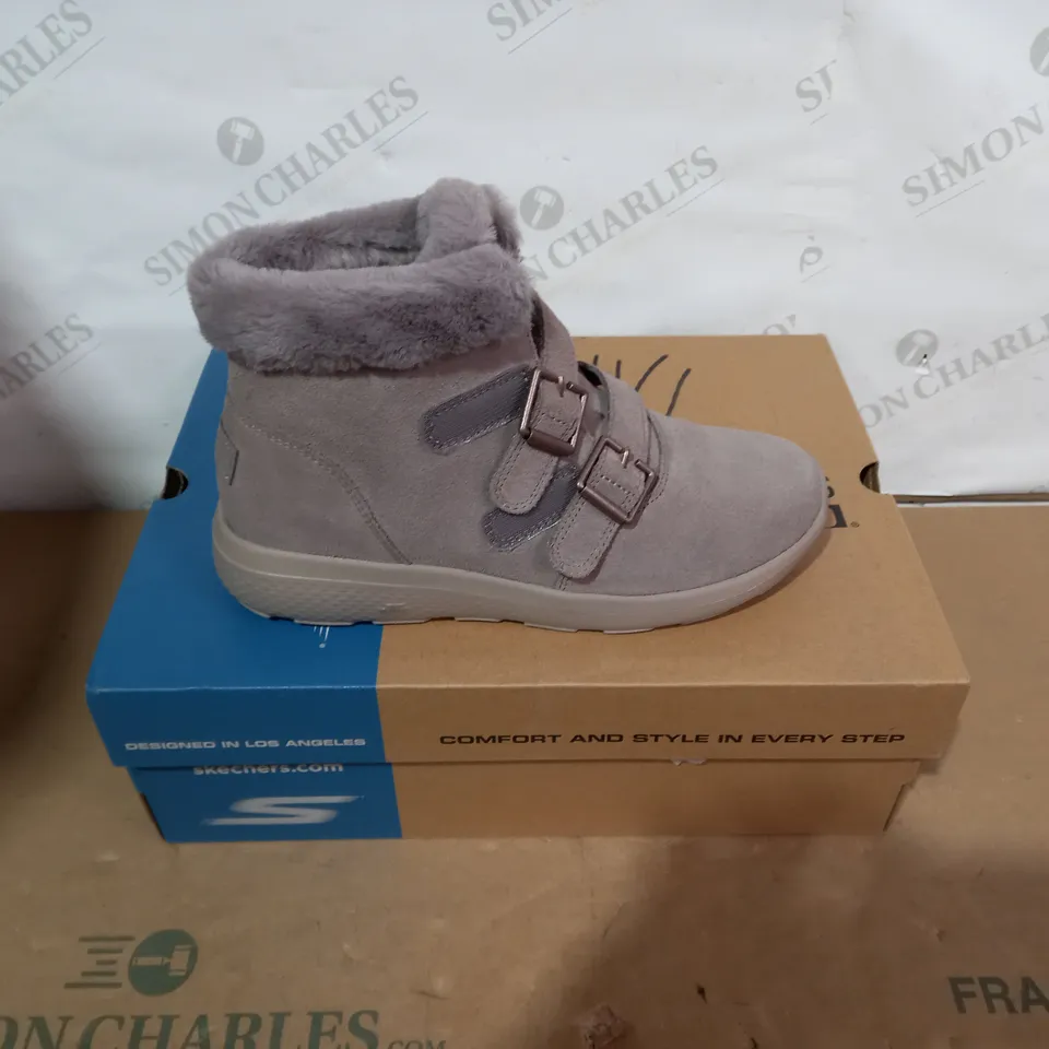 BOXED PAIR OF SKECHERS - SIZE 5