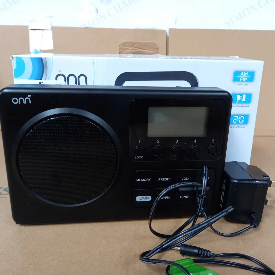 ONN PORTABLE AM/FM RADIO