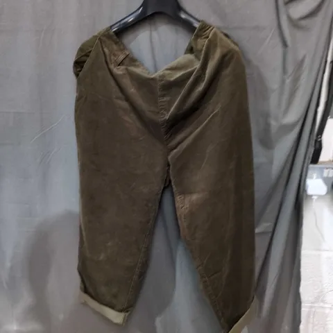 SEASALT CORNWALL ORGANIC COTTON TROUSERS – UK 20 – OLIVE