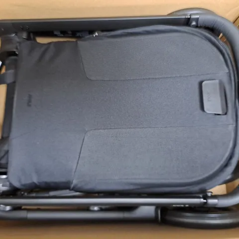 JOOLZ HUB2 CHASSIS + SEAT, SPACE BLACK