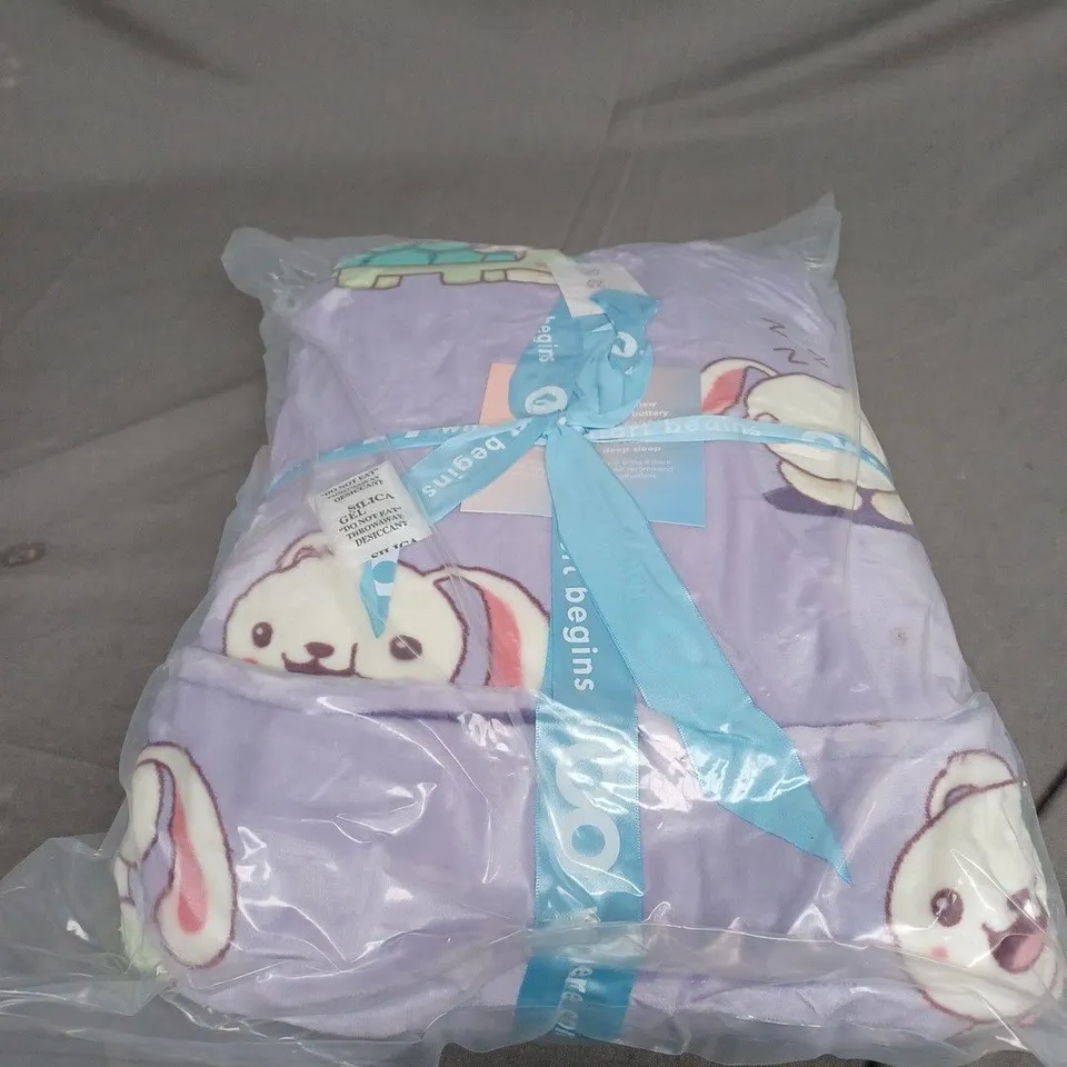 OODIE HOODED OVERSIZED BLANKET
