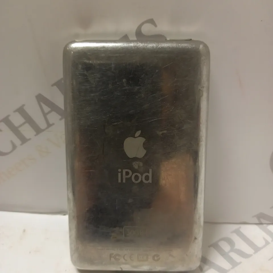 APPLE IPOD 5TH GEN