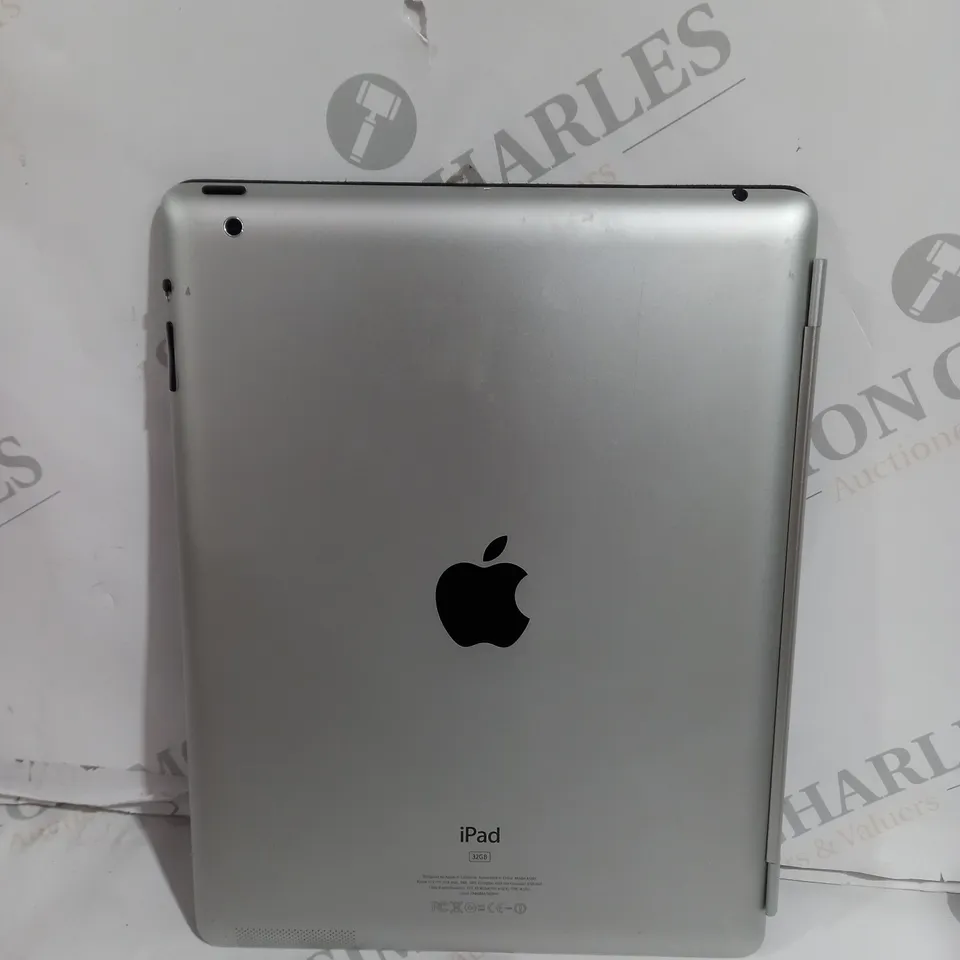 APPLE IPAD 2 IN SILVER