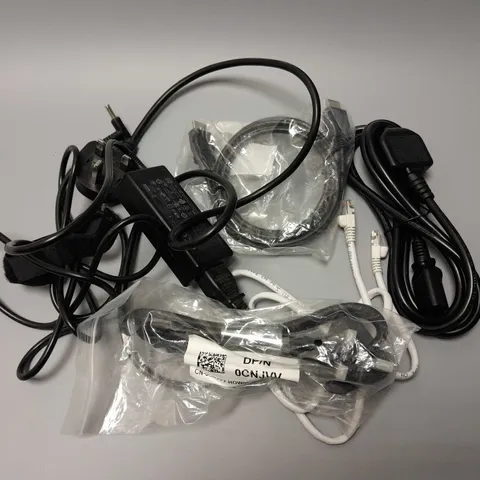 APPROXIMATELY 5 ASSORTED CABLES TO INCLUDE HP HSTNN-CA40 CABLE, KETTLE LEAD, HDMI CABLE, ETC