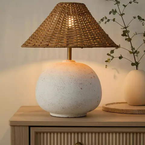 MICHELLE KEEGAN HOME SMALL RATTAN TABLE LAMP