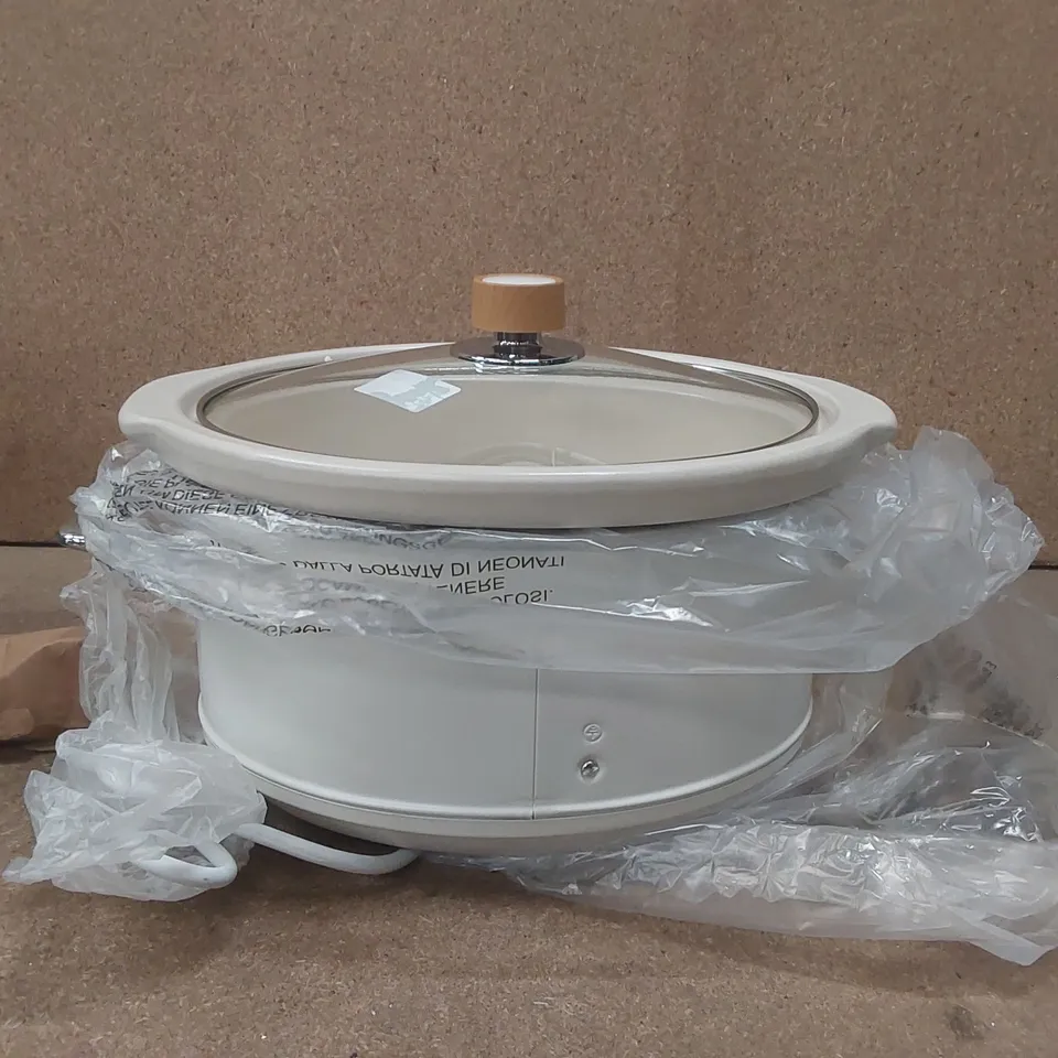 BOXED SWAN 3.5L SLOW COOKER 
