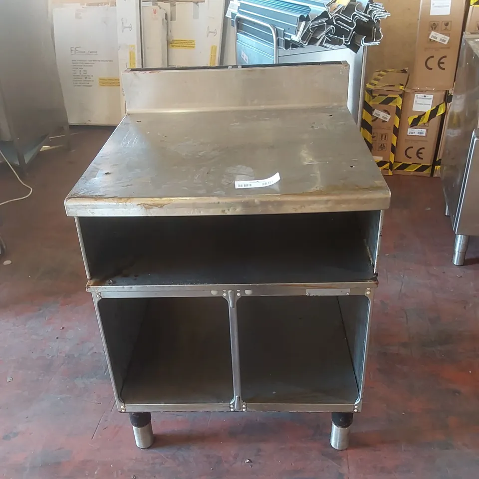 STAINLESS STEEL KITCHEN PREP COUNTER