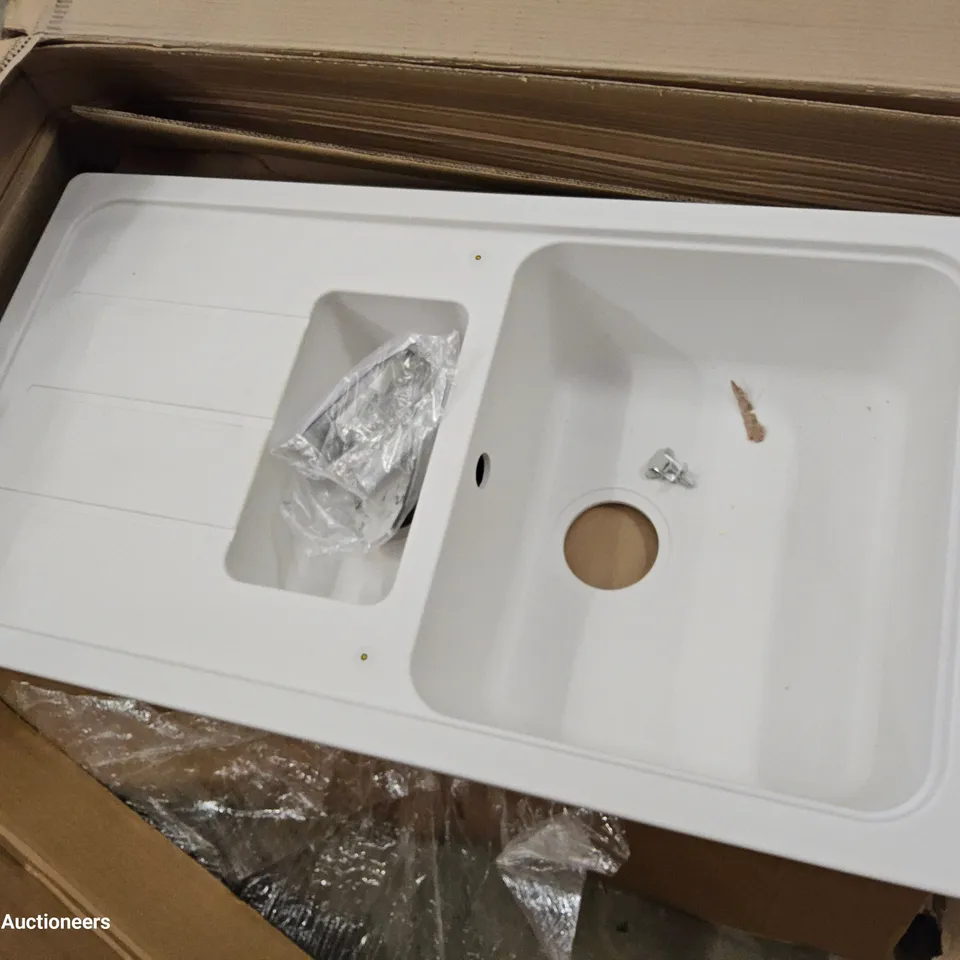 BOXED WHITE COMPOSITE 1.5 BOWL SINK & DRAINER