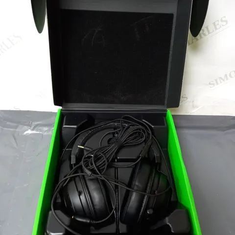 BOXED RAZER KRAKEN MU;TI-PLATFORM WIRED GAMING HEADSET