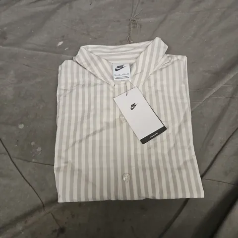 NIKE STRIPED BUTTON-DOWN SHIRT – XS 