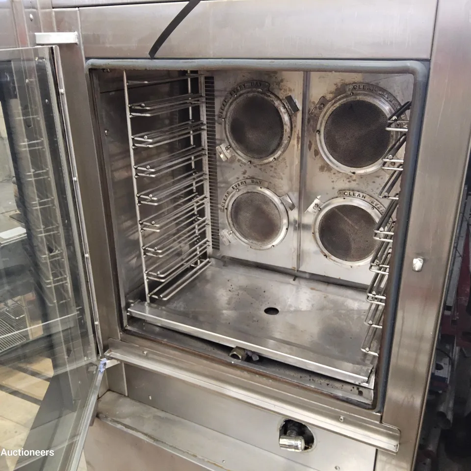 FRI-JADO ELECTRIC COMBI OVEN Model TRC-8