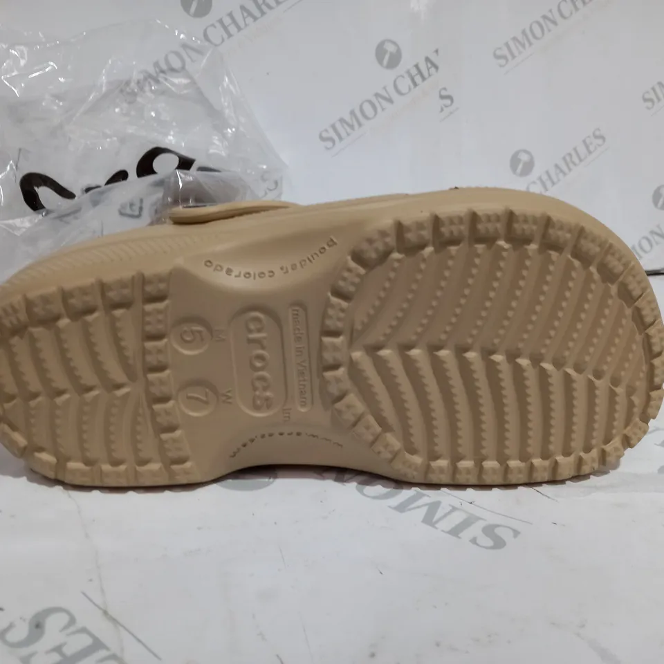 PACKAGED BEIGE UNISEX CROCS - SIZE UK 5 M & UK 7 W