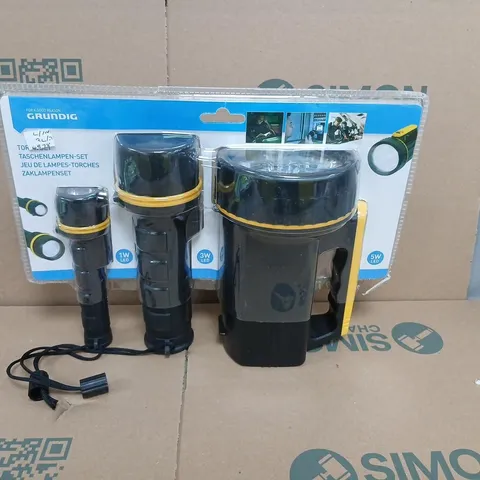GRUNDIG LED TORCH SET WITH THREE HANDHELD TORCHES AND CHARGING BASE