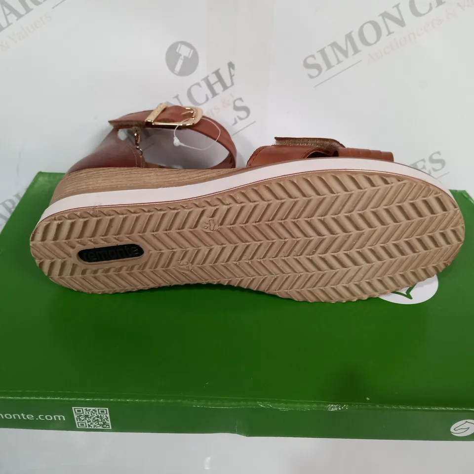 BOXED REMONTE BROWN LEATHER OPEN TOE SANDALS - SIZE 4