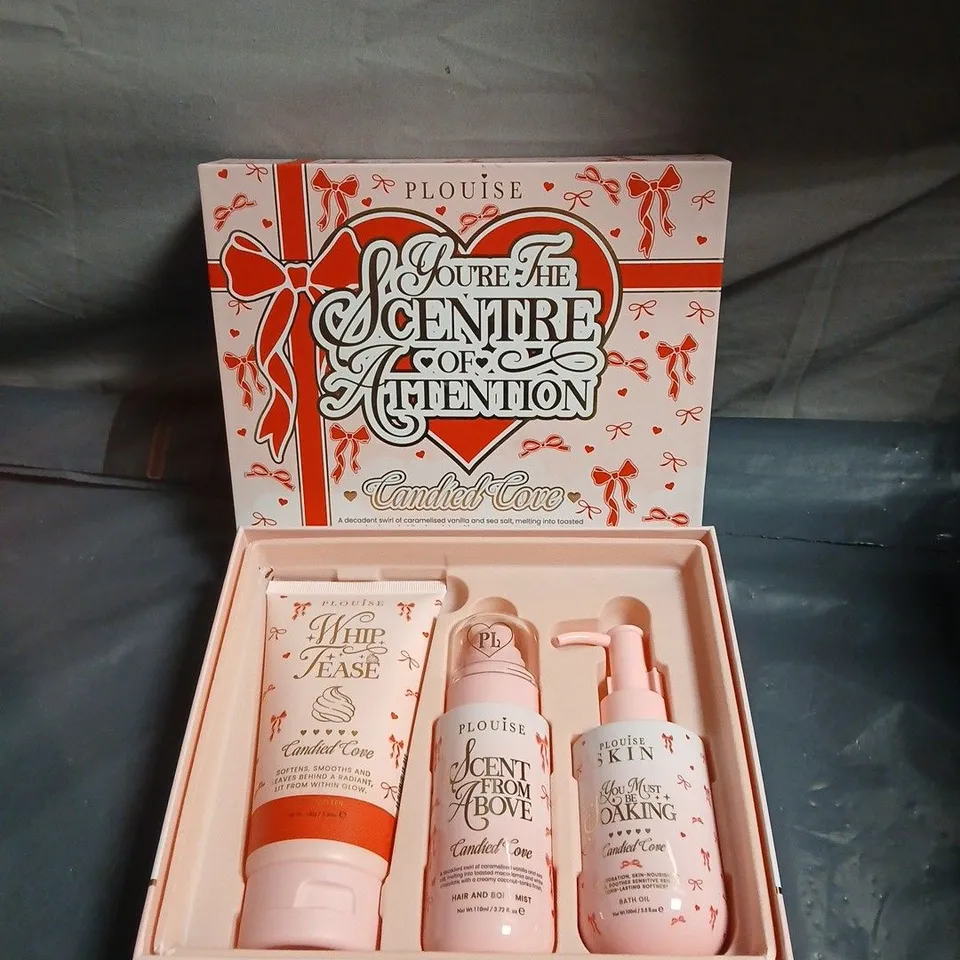 P LOUISE YOU'RE THE CENTRE OF ATTENTION CANDIED COVE SCENTED GIFT SET – 3-PIECE