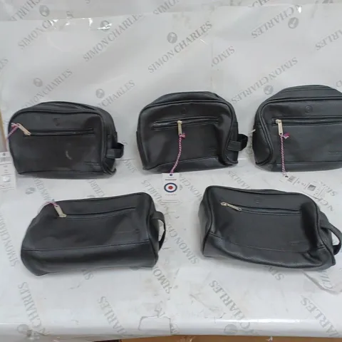 HOWICH WASHBAG, FIRETRAP MINI BACKPACK, AND 5 TAMBRETTA WASH BAG