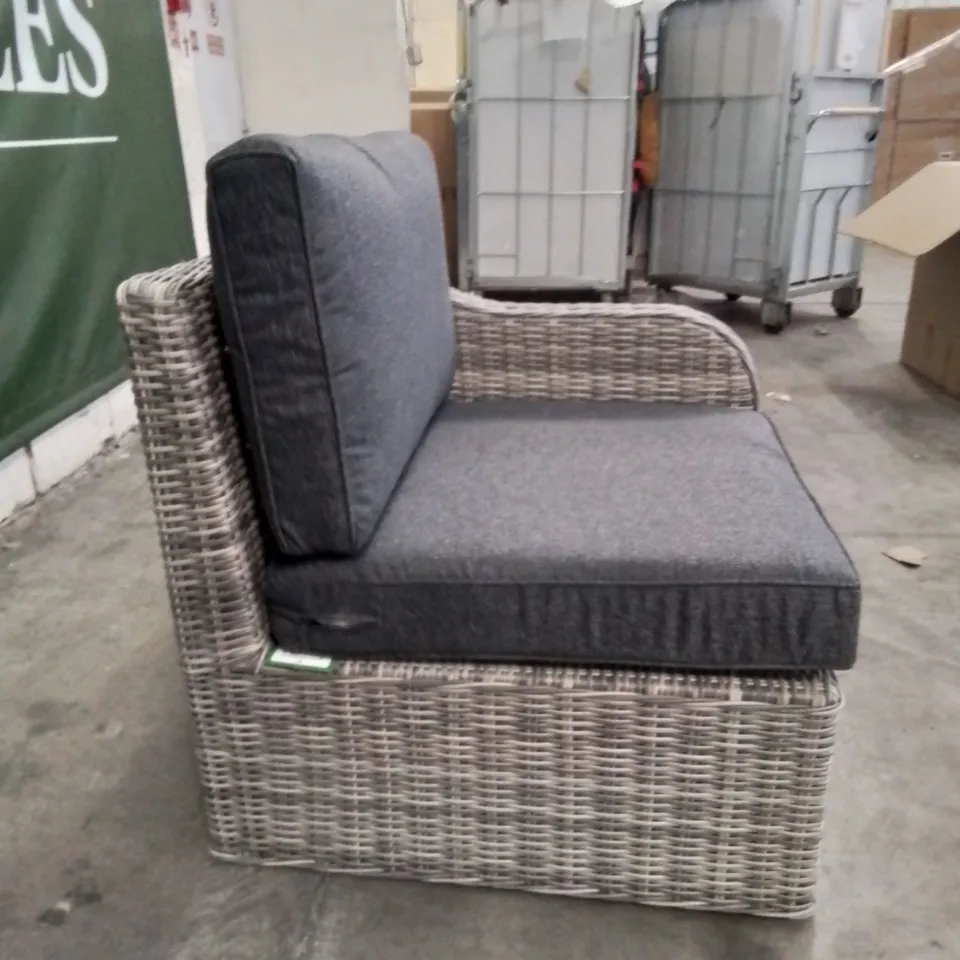 BOXED CURVED ARM LEFT CORNER CHAIR - LIGHT GREY 