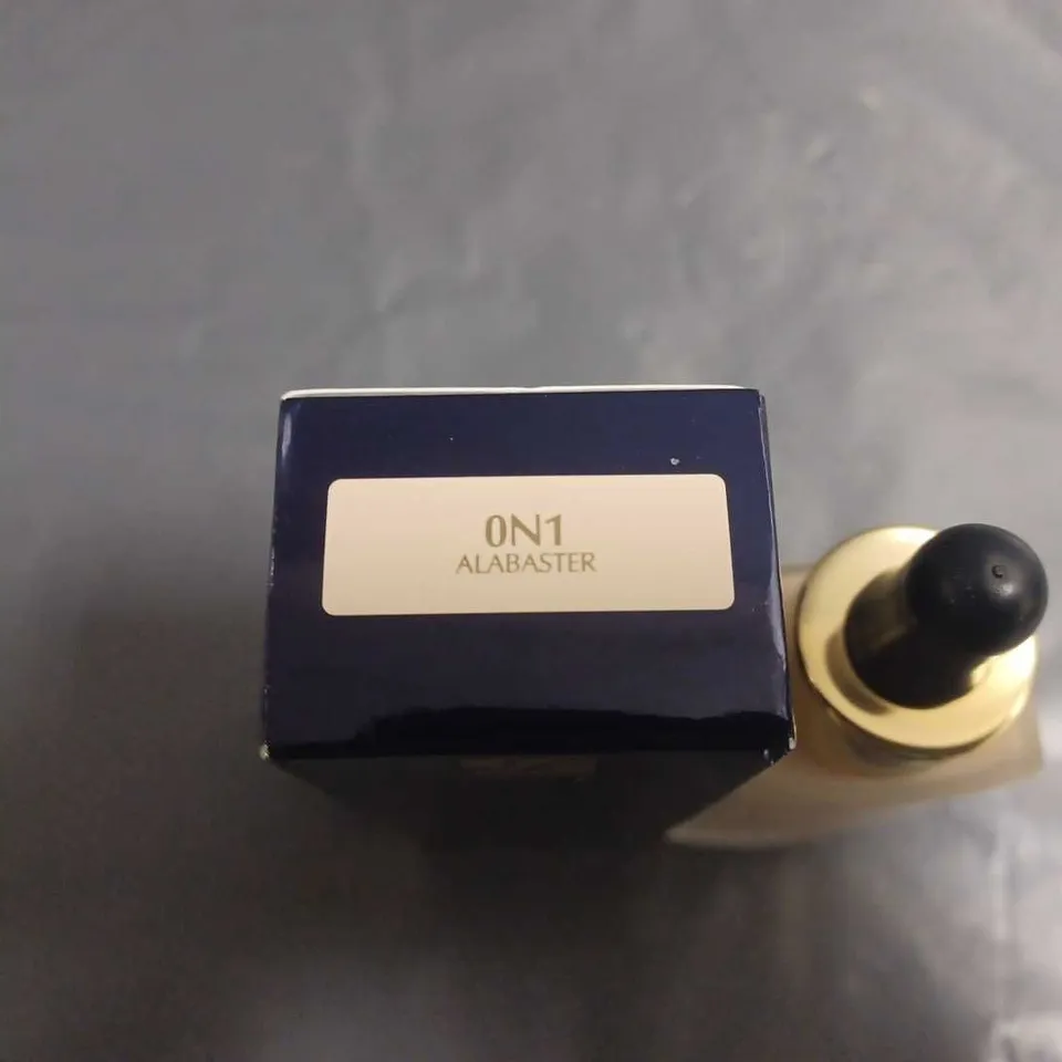 BOXED ESTEE LAUDER FUURIST SKINTINT SERUM - 30ML