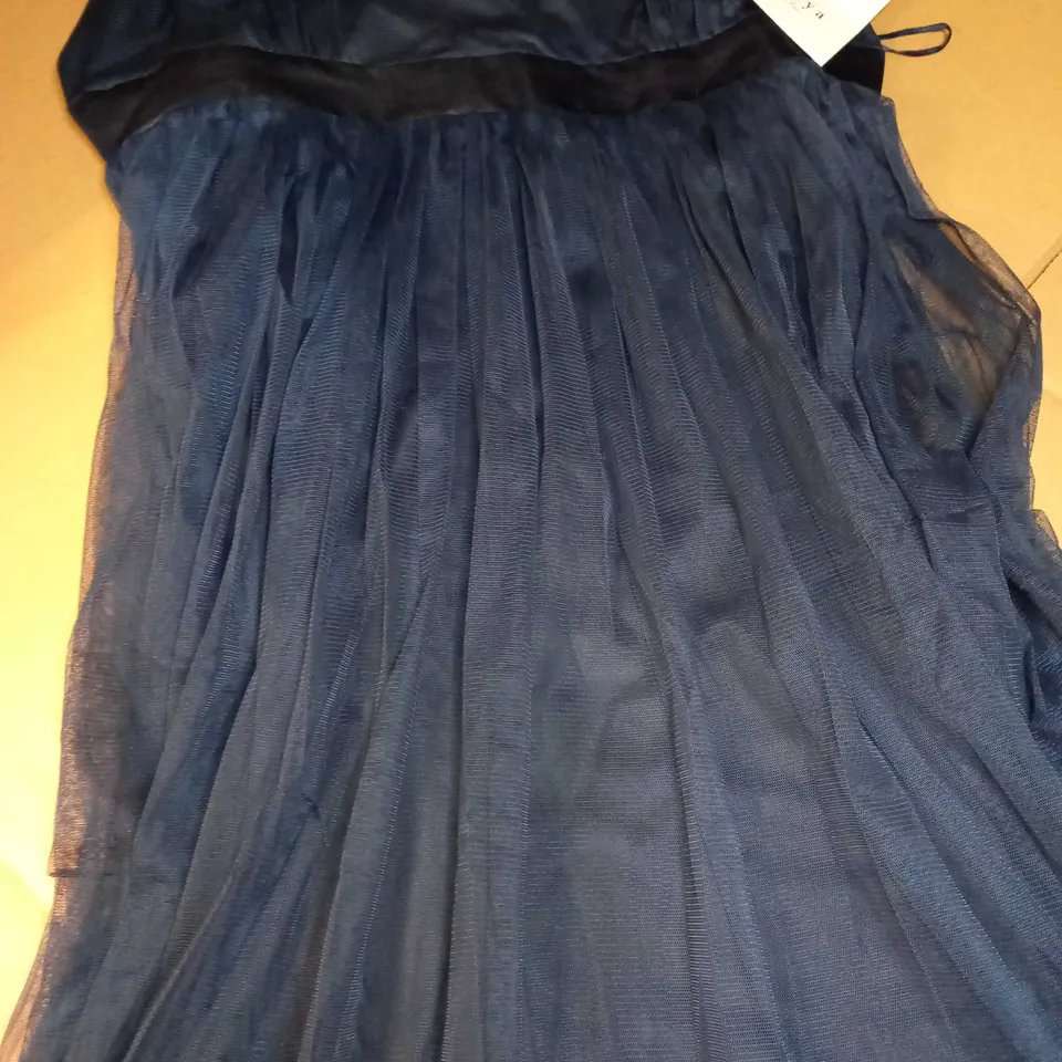 ANAYA NAVY/TULLE PLUNGE FRONT MAXI/BRIDESMAID DRESS - SIZE 16