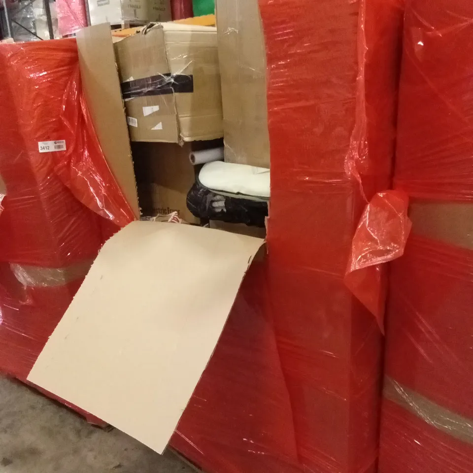 PALLET OF ASSORTED HOUSEHOLD GOODS AND PRODUCTS TO INCLUDE; ELECTRIC FRYER, TELESCOPIC LADDER, BOXED FURNITURE ETC