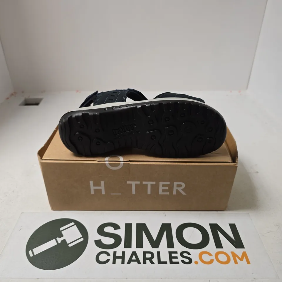 BOXED PAIR OF HOTTER WALK II EXTRA WIDE SANDALS IN NAVY - UK 6