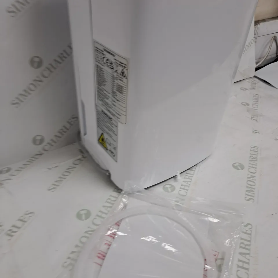12L DEHUMIDIFIER WITH 2L WATER TANK AND TIMER