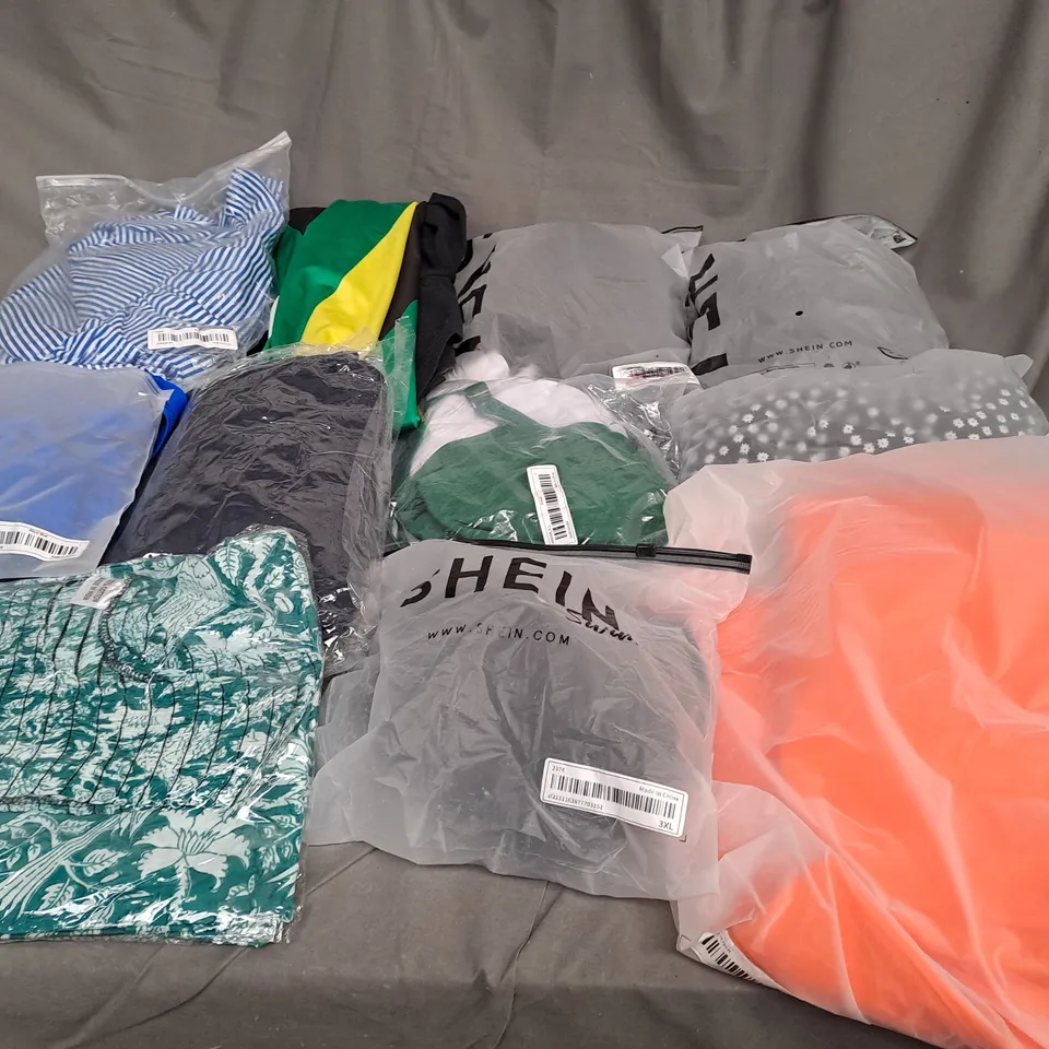 BOX OF ASSORTED CLOTHING ITEMS IN VARIOUS COLOURS, SIZES AND STYLES